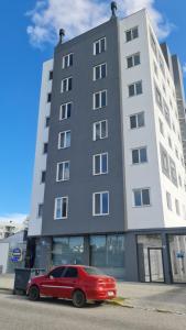 Το κτήριο όπου στεγάζεται  το διαμέρισμα