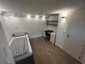 Postel nebo postele na pokoji v ubytování Dein 4-Zimmer Zuhause in Hürth bei Köln