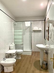 Koupelna v ubytování Apartamentos Mayor Centro + 142 fotografií