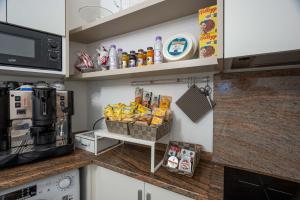 Kuchyň nebo kuchyňský kout v ubytování Di Fiore BED BREAKFAST