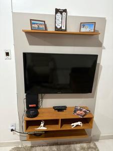 TV a/nebo společenská místnost v ubytování Large and comfortable house