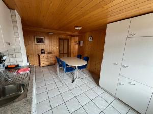 Kuhinja ili čajna kuhinja u objektu Apartment Astrid
