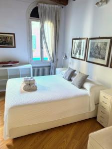 A bed or beds in a room at Capitan Antonin