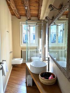 A bathroom at Capitan Antonin