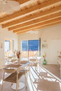 Fotografie z fotogalerie ubytování Hostal Lóbrega v destinaci Torrecilla en Cameros + 37 fotografií