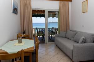 Posedenie v ubytovaní Žal Beach Apartments