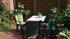 Κήπος έξω από το FeWo "Frank" mit überdachter Terrasse u WLan +16 φωτογραφίες