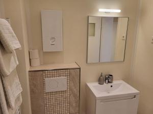 Afbeelding uit fotogalerij van Design Apartment nähe Düsseldorf in Krefeld