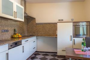 Køkken eller tekøkken på Ferienwohnung am Mühlenberg