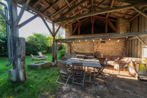 En have udenfor La Moulière family house + 45 billeder