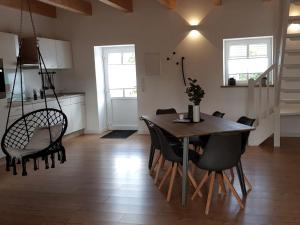 Galeriebild der Unterkunft Skandinavische Ferienwohnung auf Gut Bennewohld JH in Heide