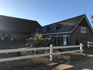 Galeriebild der Unterkunft Skandinavische Ferienwohnung auf Gut Bennewohld JH in Heide