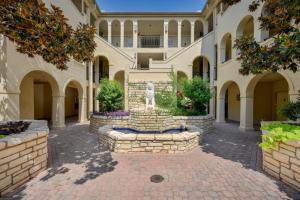 Lago VistaにあるLakeview Villaの中庭