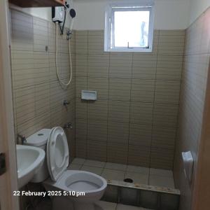 Ảnh trong thư viện ảnh của Affordable 2BR Condo with WIFI near town - 201 ở Baguio