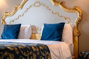 FloVe' Rooms Venice客房内的一张或多张床位