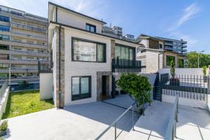 an aerial view of a house at Elegante y luminoso en Vigo - Apto 4 by CABANA Rentals in Vigo