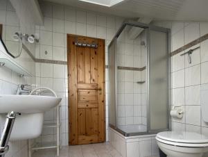 Ένα μπάνιο στο Harderdomizile- Wohnung 3