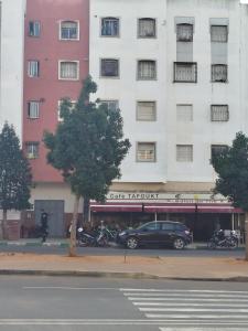 Το κτήριο όπου στεγάζεται  το διαμέρισμα