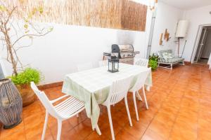 Posezení v ubytování Casa magnifica a pocos metros de la playa con A/C