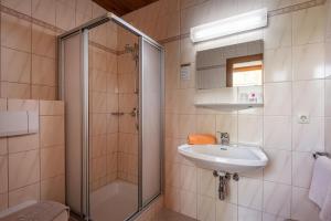 Koupelna v ubytování Pension Obermoser