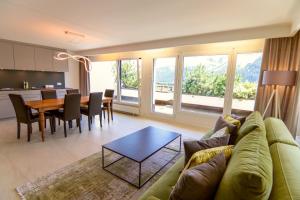 Ruang duduk di Lorez 5D by Arosa Holiday "neu renoviert"