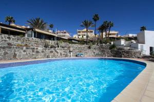 Πισίνα στο ή κοντά στο Los Canarios Oasis & Pool by Canarias Prime Homes +12 φωτογραφίες