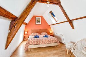 Posteľ alebo postele v izbe v ubytovaní L'Oasis - Chaleureux duplex - Centre Ville de Caen
