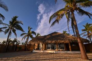 Φωτογραφία από το άλμπουμ του Norock Club and Beach σε Playa Ventura