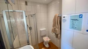 Ένα μπάνιο στο Ferienwohnung Adlerhorst Ruhpolding
