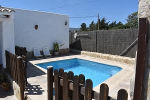 Bazén v ubytovaní Casa del Almendro alebo v jeho blízkosti