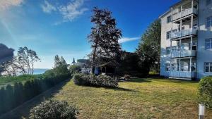 Ein Garten an der Unterkunft Studio Ostseewind Residenz Seeblick