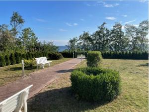 Ein Garten an der Unterkunft Studio Ostseewind Residenz Seeblick