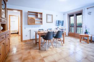 Fotografia z galérie ubytovania Casa Joana - Apartamento Lo Pamano v destinácii Bernúy