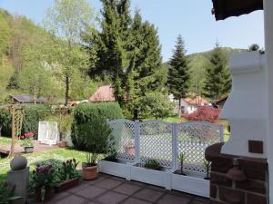 O grădină în afara Ferienwohnung Haus Winterberg