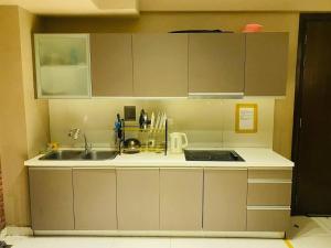 Η κουζίνα ή μικρή κουζίνα στο Infinity View KL Hostel