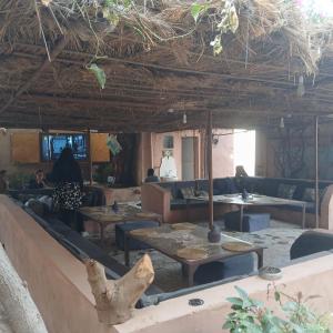 Εστιατόριο ή άλλο μέρος για φαγητό στο "Par 4 chemins" Atypical Stopover +31 φωτογραφίες