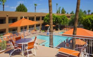 Bazén v ubytování Bposhtels Scottsdale in Arizona nebo v jeho okolí