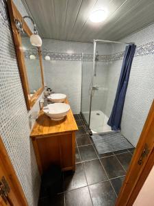 Koupelna v ubytování Le Gué de Clecy + 14 fotografií
