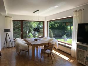 Μια τηλεόραση ή/και κέντρο ψυχαγωγίας στο Haus Carlotta