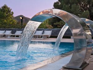 Bazén v ubytování Hotel Terme Marco Polo nebo v jeho okolí