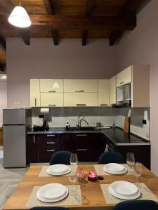 Kuchyň nebo kuchyňský kout v ubytování Endrit Accommodation