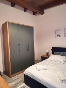 Postel nebo postele na pokoji v ubytování Endrit Accommodation