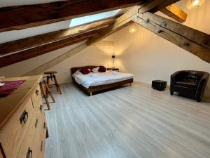 Posteľ alebo postele v izbe v ubytovaní Loft Apartment 122qm Center Sea view Rijeka