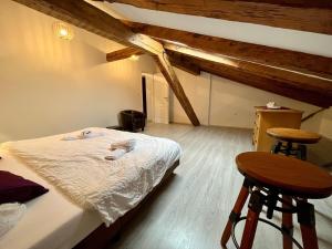 Posteľ alebo postele v izbe v ubytovaní Loft Apartment 122qm Center Sea view Rijeka