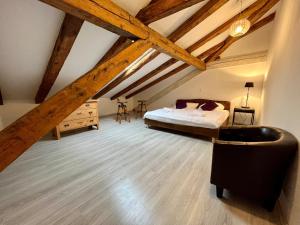 Posteľ alebo postele v izbe v ubytovaní Loft Apartment 122qm Center Sea view Rijeka