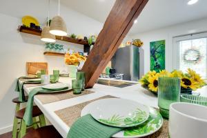 Fotografie z fotogalerie ubytování Walk to Eats Mtn-View Hammondsport Hideaway! v destinaci Hammondsport