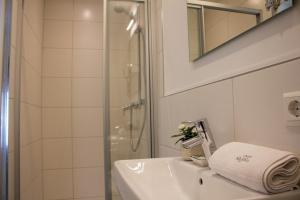 Vannituba majutusasutuses Ferienwohnung Williams - Obsthof Steffelin