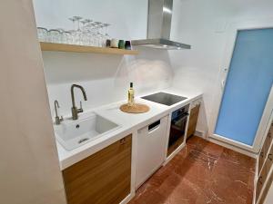 Η κουζίνα ή μικρή κουζίνα στο Villa el Paraiso +13 φωτογραφίες