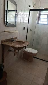 Un baño de Apartamento COM AR CONDICIONADO no Itaguá em Ubatuba