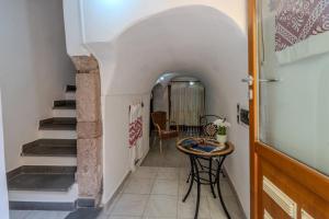 Fotografie z fotogalerie ubytování S'apposentu - Un'angolo di Paradiso con la Vista sul Castello v destinaci Bosa